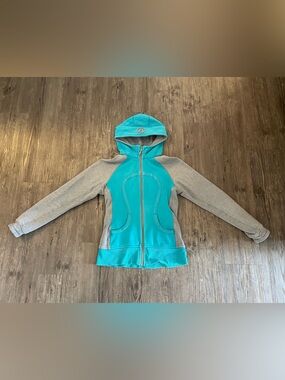 lululemon athletica Teal & Gray Hooded Zip Jacket